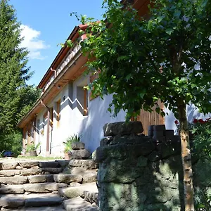 pokoje-goscinne-arnika-gorska.szklarskaporebahotels.net/